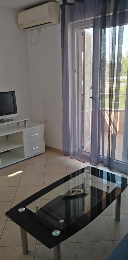 Apartman Valbandon 파자나 외부 사진