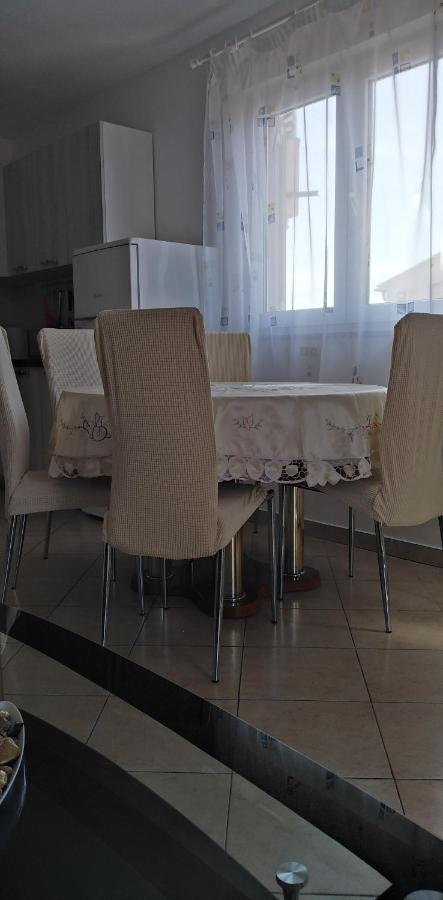Apartman Valbandon 파자나 외부 사진
