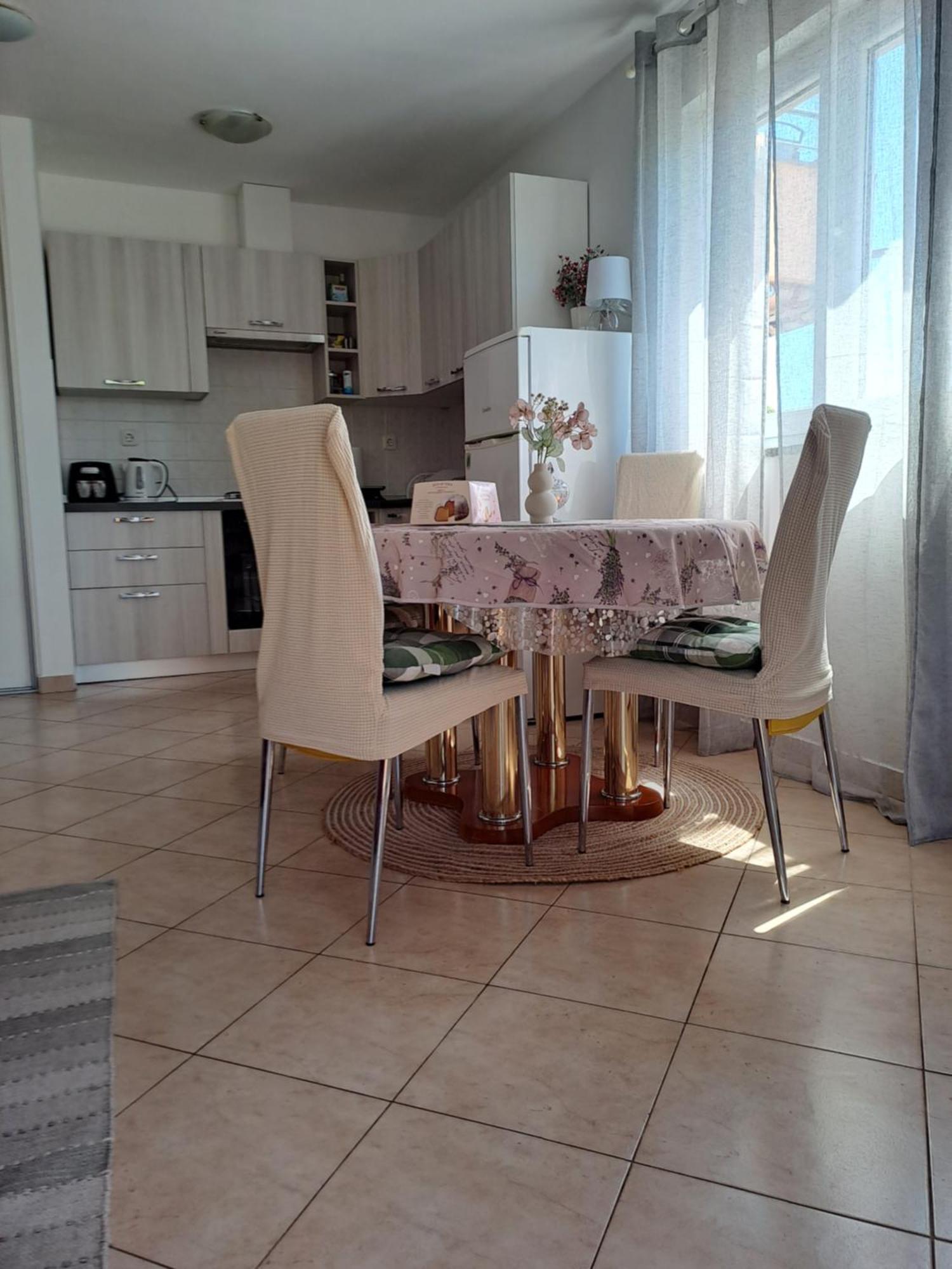 Apartman Valbandon 파자나 외부 사진